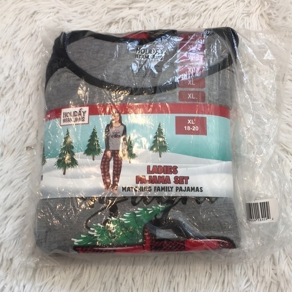 HOLIDAY FAMJAMS Women's Family Pajama 2-Piece Set In Grey and Red size XL - Picture 2 of 7